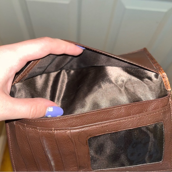 Brighton Brown Leather Wallet with Silver Hardware - Picture 6 of 8